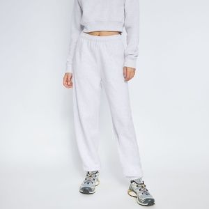 TNA // Cozy Fleece Boyfriend Basic Sweatpant // Medium
